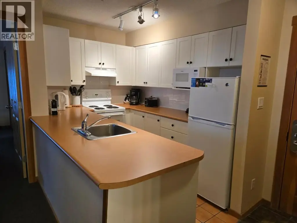 2060 Summit Drive Unit# 114, Panorama